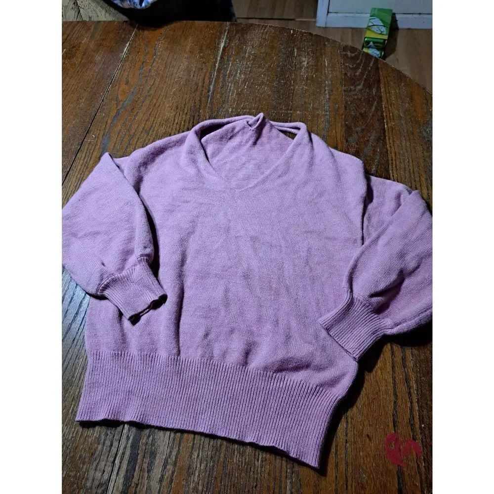 Medium Pink Long Sleeve Criss Cross Back Pullover Knit Sweater Split Shoulder